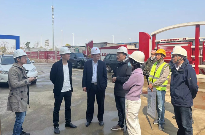 市政公用集團(tuán)劉順保到朱橋東路項目、昌東三路項目、秦坊安置房項目調(diào)研